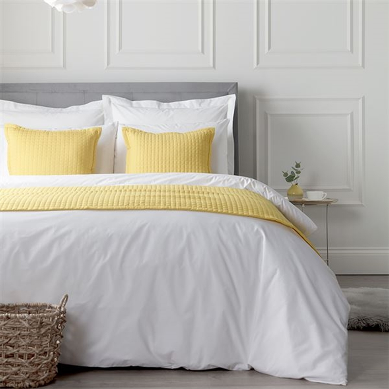 80/20 Cotton Polyester Blend White 300TC Hotel Set